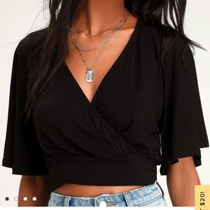 Lulu’s Mel Black Short Sleeve Surplice Top Sleeve Wrap Top Medium EUC